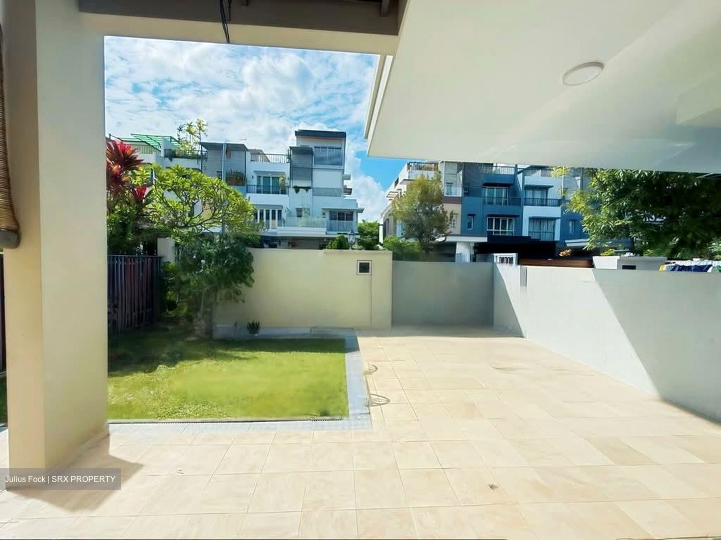 Mimosa Terrace (D28), Terrace #558045351